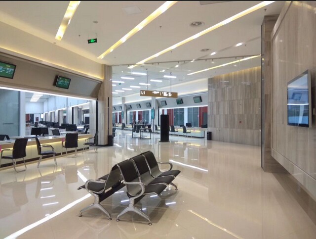 泰州興化市政務(wù)服務(wù)中心200窗口液晶叫號系統(tǒng)、PAD評價系統(tǒng)、觸摸查詢系統(tǒng)、自